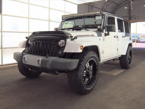 2017 Jeep Wrangler Unlimited Sahara 4WD