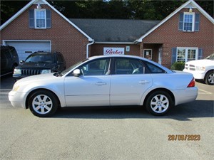 Picture of a 2005 FORD FIVE HUNDRED SEL