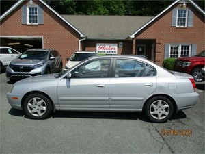 Picture of a 2005 Hyundai Elantra GLS 4-Door