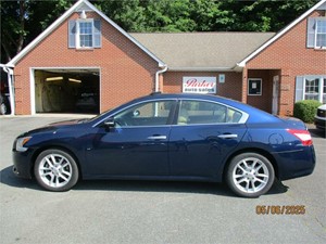 Picture of a 2009 Nissan Maxima S