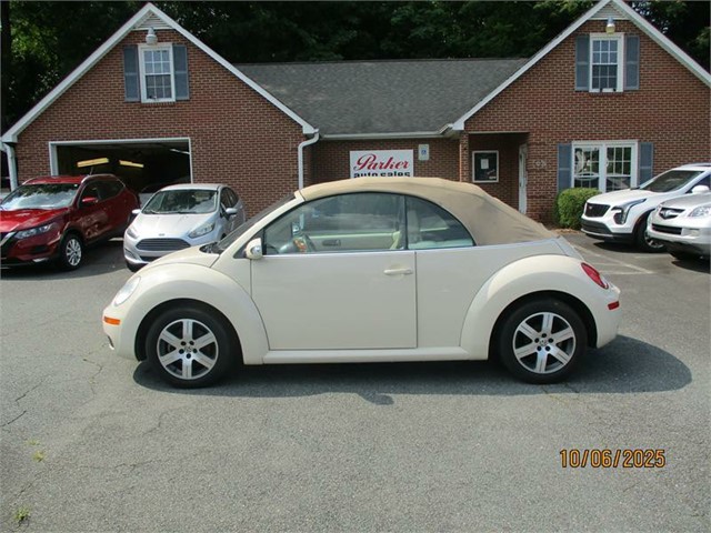 Volkswagen New Beetle 2.5L Convertible in King