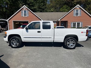 Picture of a 2006 GMC Sierra 1500 SLE1 Ext. Cab 4WD