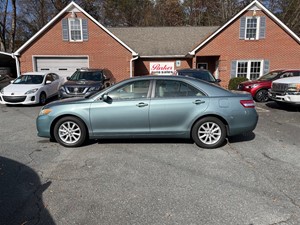 Picture of a 2011 Toyota Camry XLE