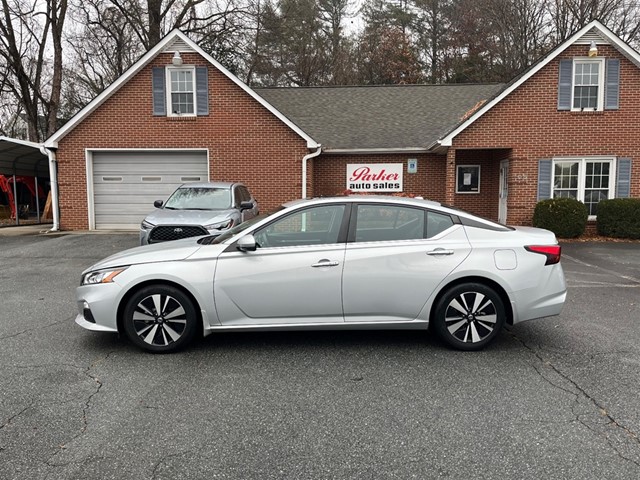 Nissan Altima 2.5 SV in King