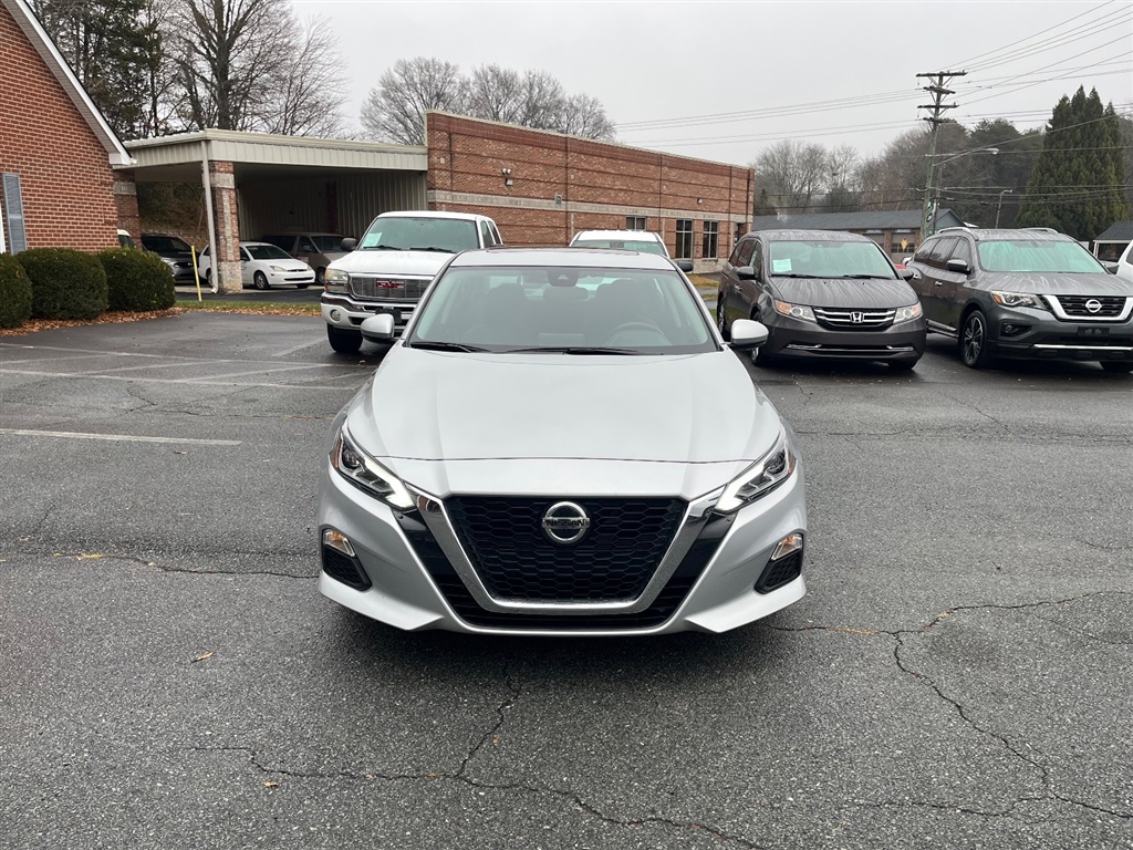 2021 Nissan Altima SV's photo