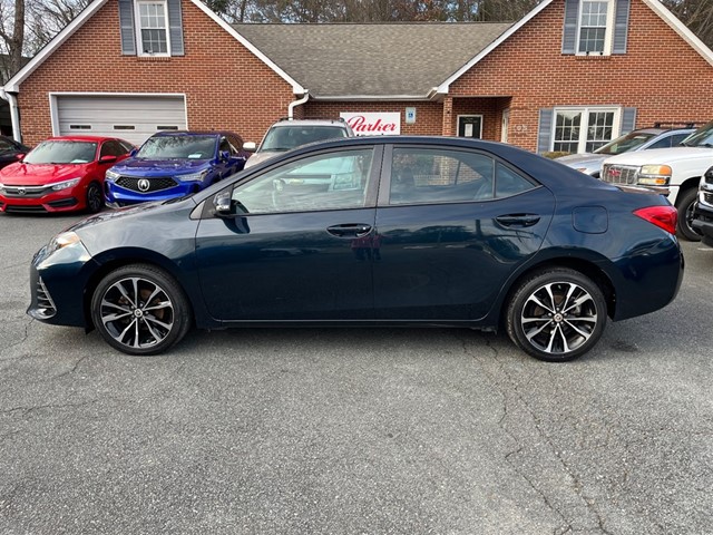 Toyota Corolla SE in King