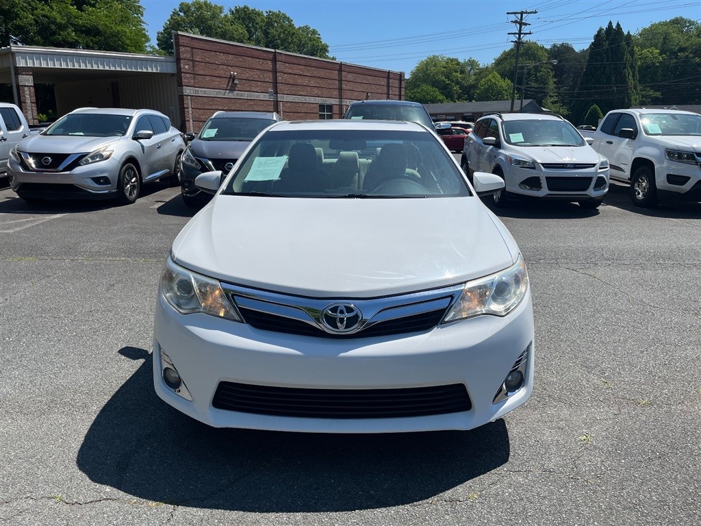 2012 Toyota Camry 2.5 Auto XLE's photo