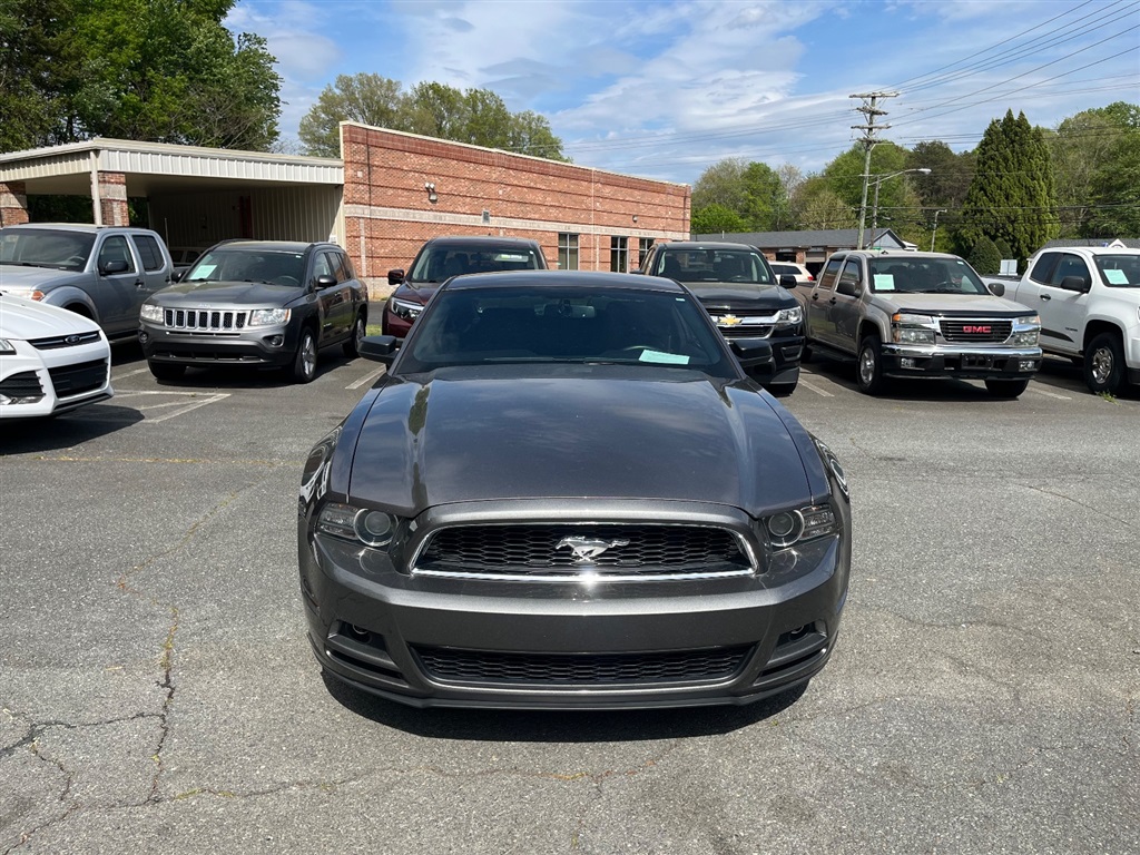 2014 Ford Mustang V6