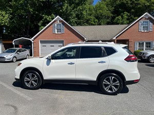 2019 Nissan Rogue SV 2WD for sale by dealer