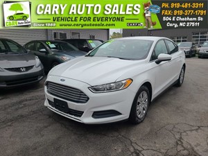 Picture of a 2013 FORD FUSION S