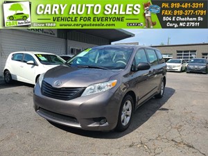 Picture of a 2012 TOYOTA SIENNA