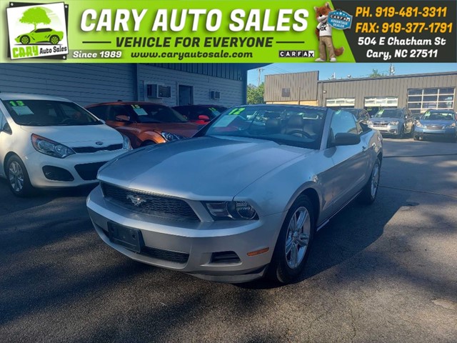 FORD MUSTANG PREMIUM in Cary