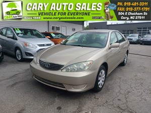 Picture of a 2005 TOYOTA CAMRY LE