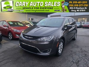 Picture of a 2020 CHRYSLER PACIFICA Touring