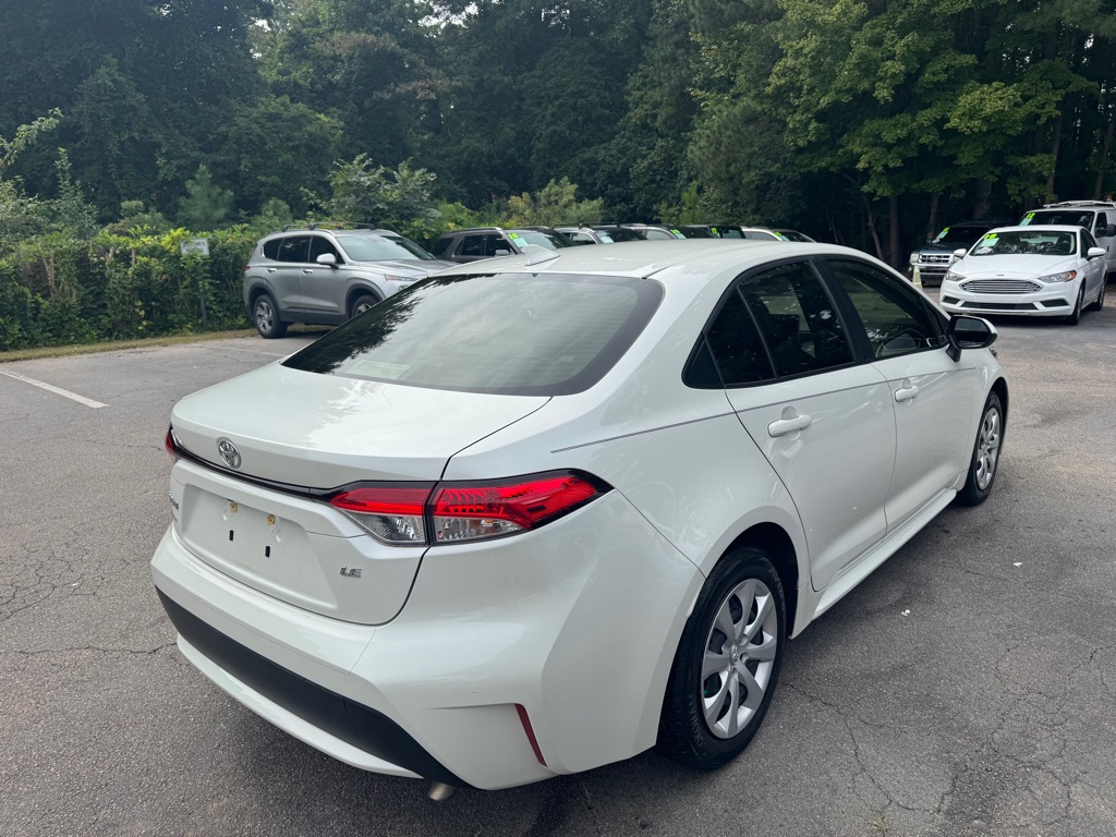 2021 Toyota Corolla LE photo 6