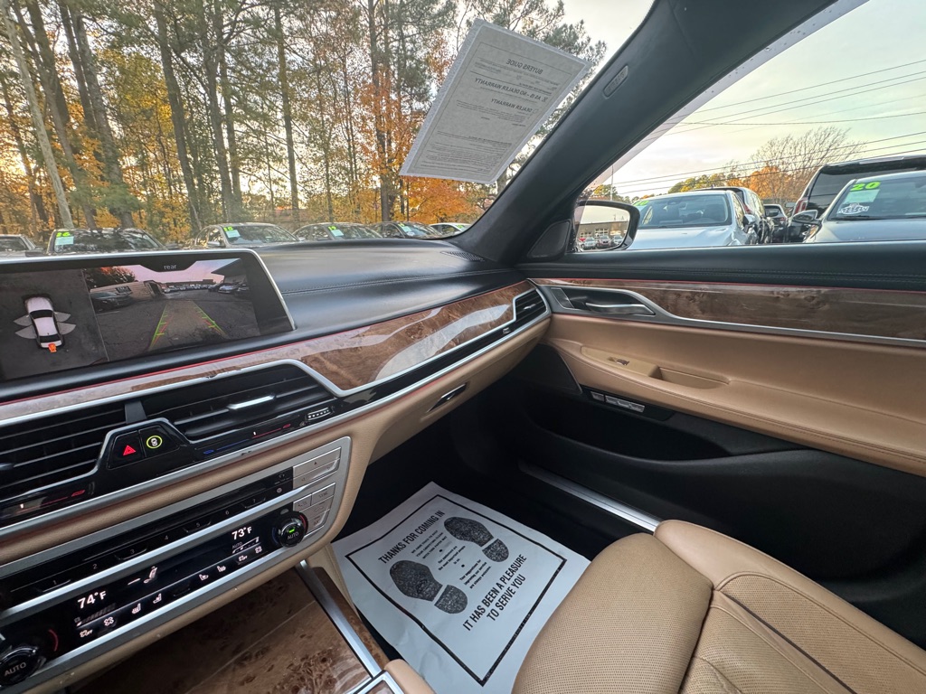 2018 BMW 7 Series 750i photo 38