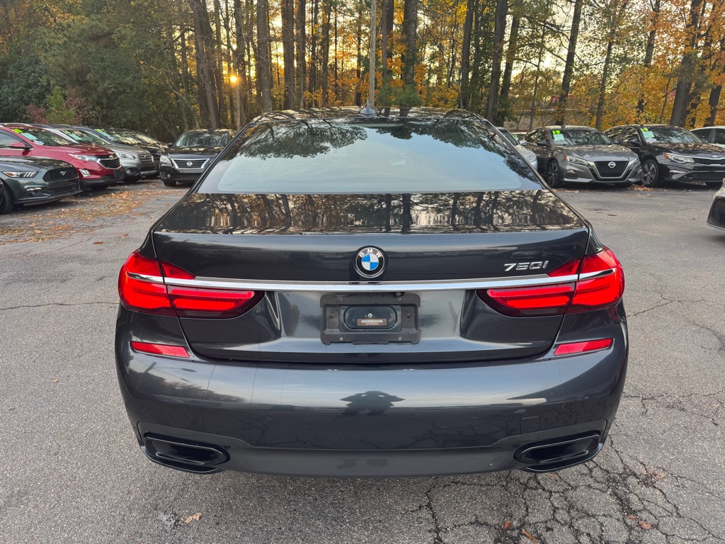 2018 BMW 7 Series 750i photo 6