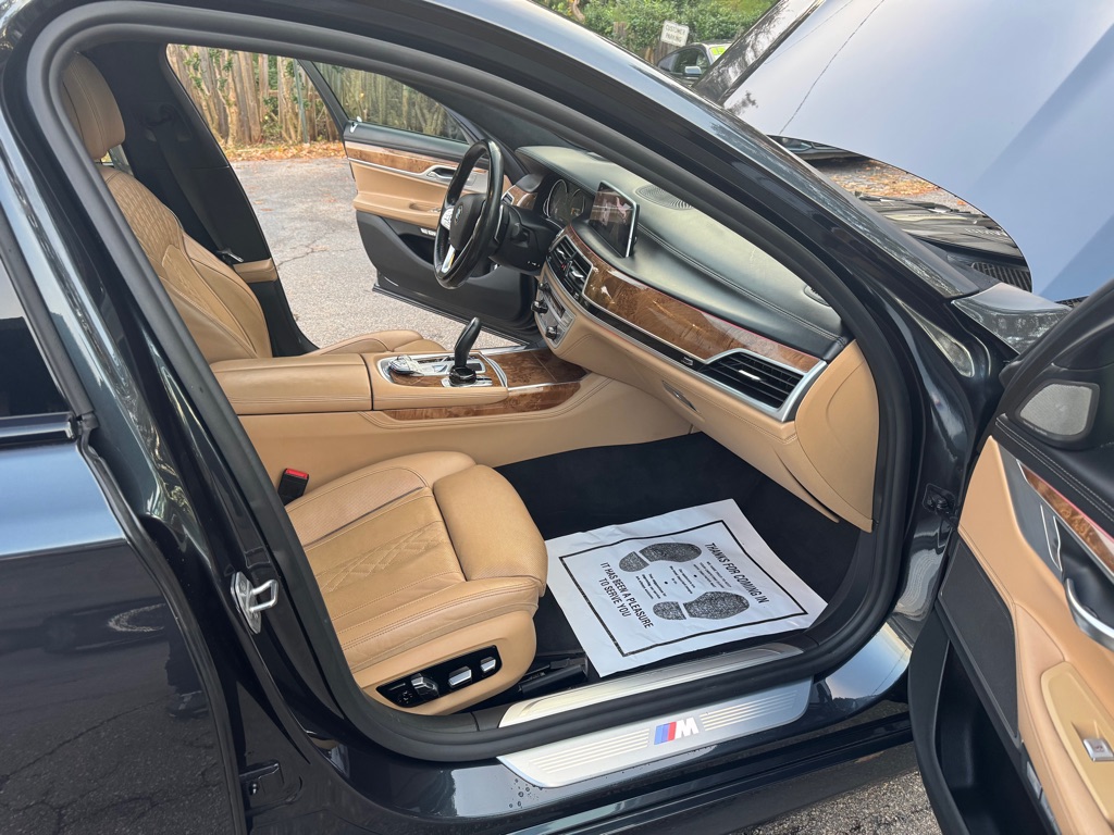 2018 BMW 7 Series 750i photo 70