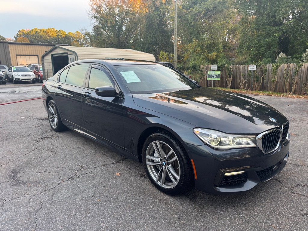 2018 BMW 7 Series 750i photo 9