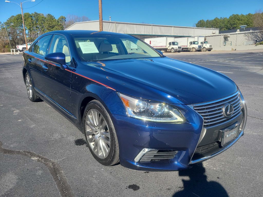 2013 Lexus LS Base photo 3