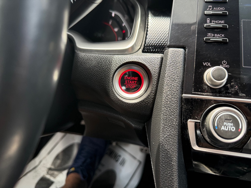 2019 Honda Civic Sport photo 18