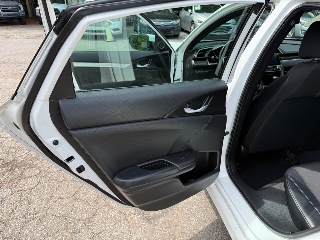 2019 Honda Civic Sport photo 27