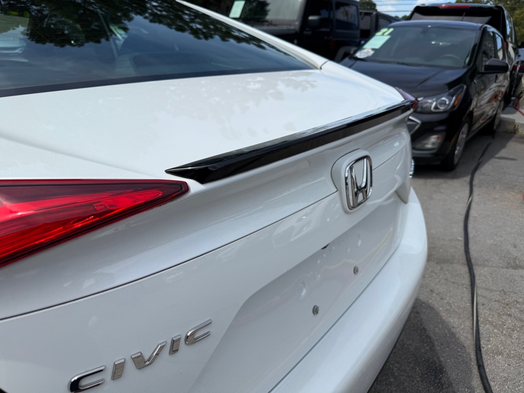 2019 Honda Civic Sport photo 31