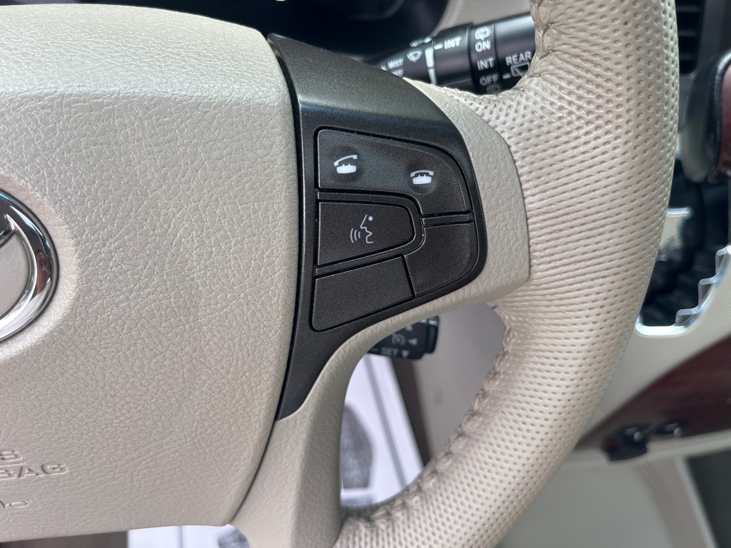 2013 Toyota Sienna XLE photo 16