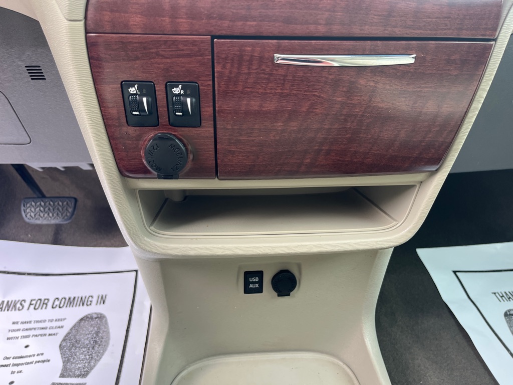 2013 Toyota Sienna XLE photo 19