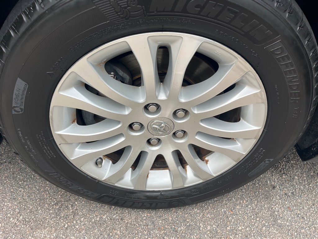 2013 Toyota Sienna XLE photo 21