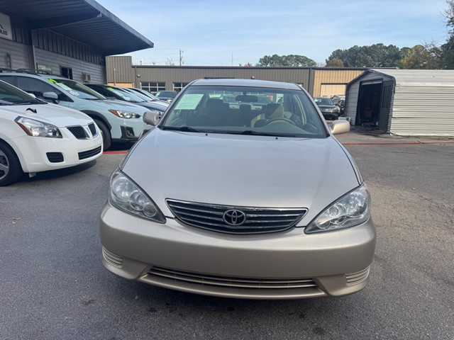 2005 Toyota Camry LE