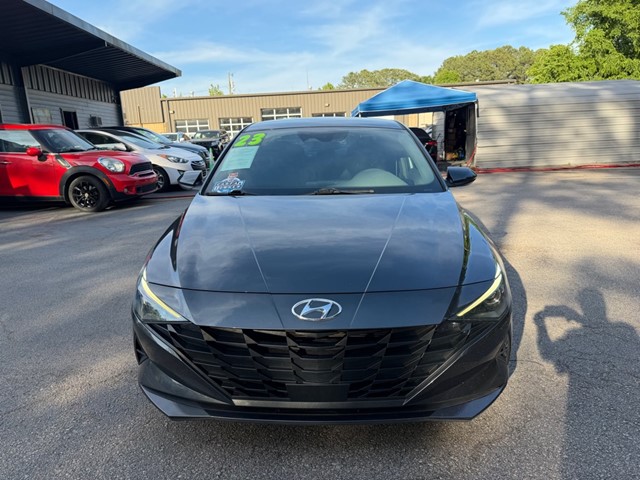 2023 Hyundai Elantra 2.0 SEL IVT's photo