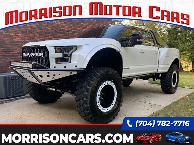 Picture of a 2022 Ford F-250 MegaRaptor Lariat Ultimate