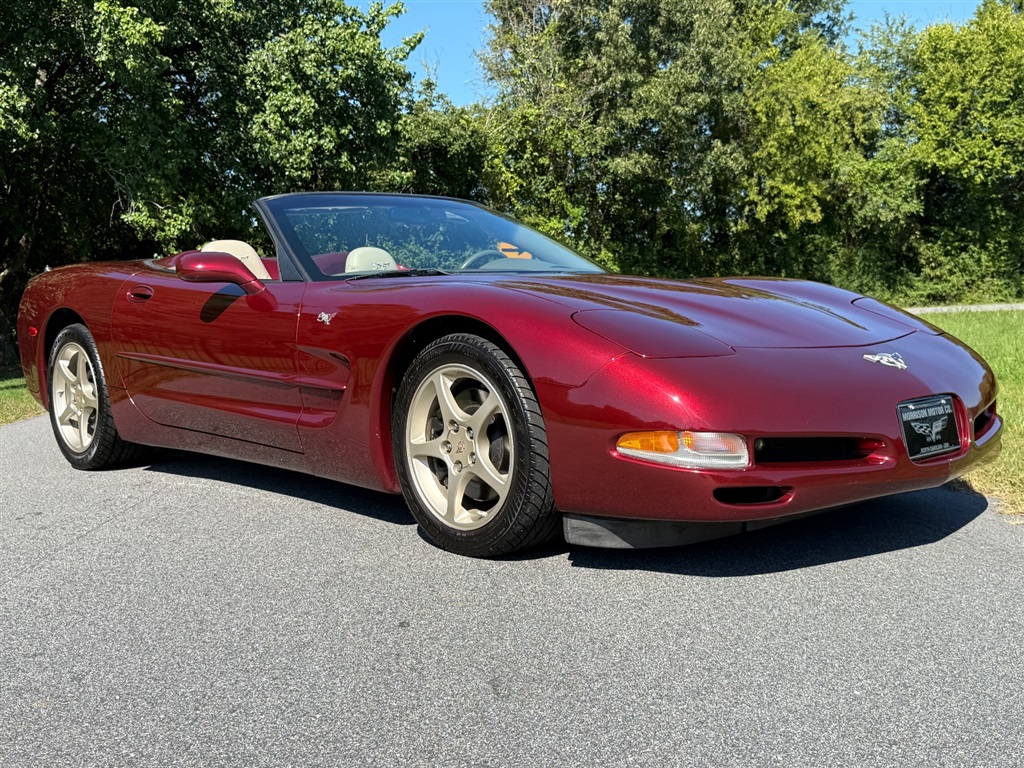 2003 Chevrolet Corvette photo 23