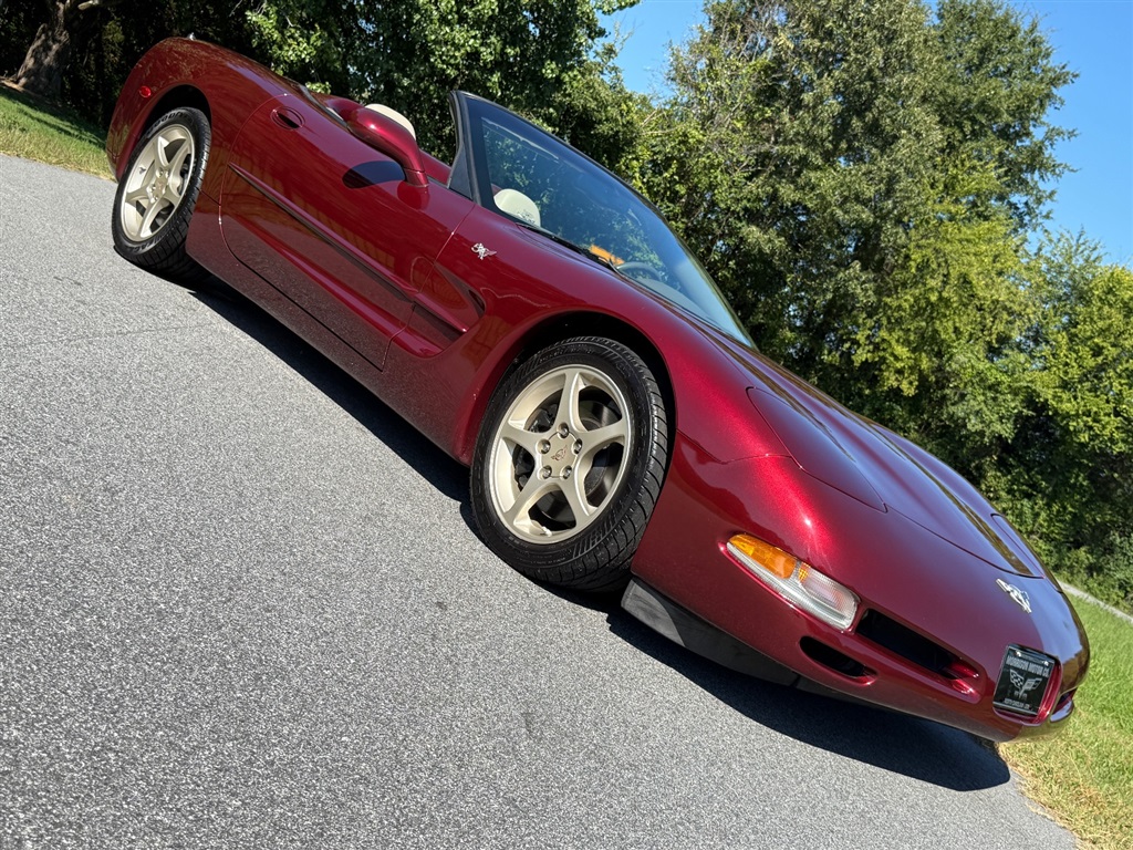 2003 Chevrolet Corvette photo 26