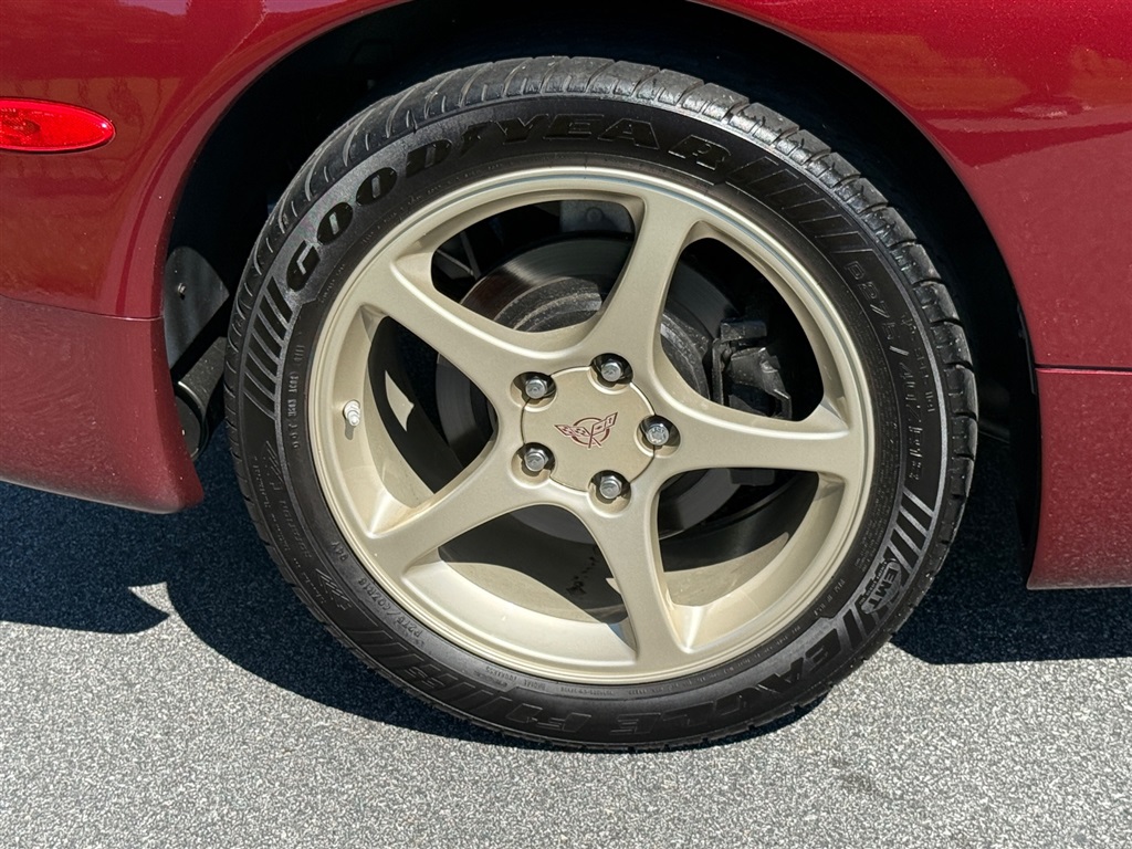 2003 Chevrolet Corvette photo 30