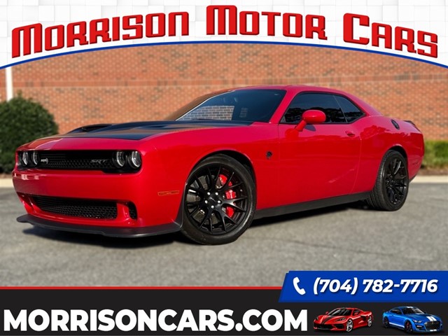 Picture of a 2016 Dodge Challenger SRT Hellcat