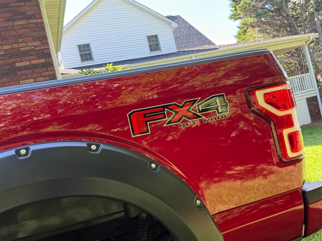 2018 Ford F-150 XLT photo 18
