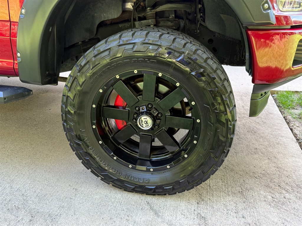 2018 Ford F-150 XLT photo 28