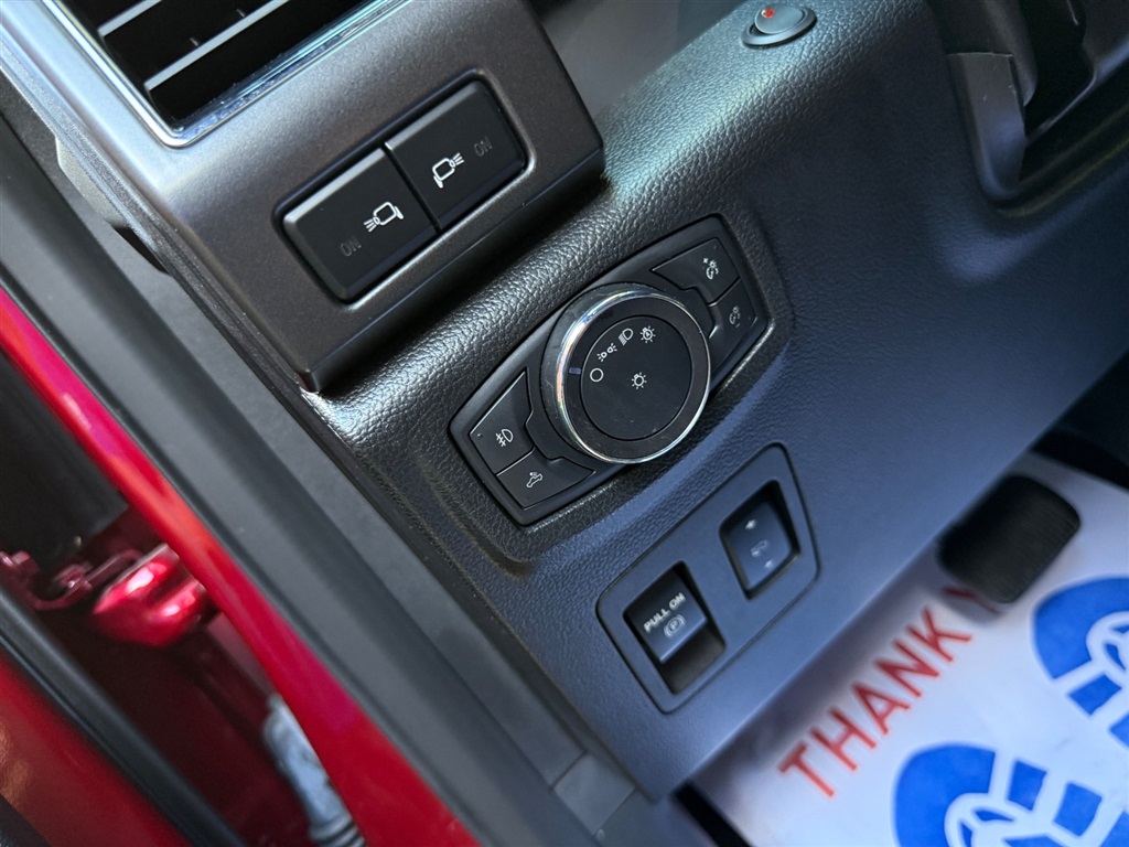 2018 Ford F-150 XLT photo 40
