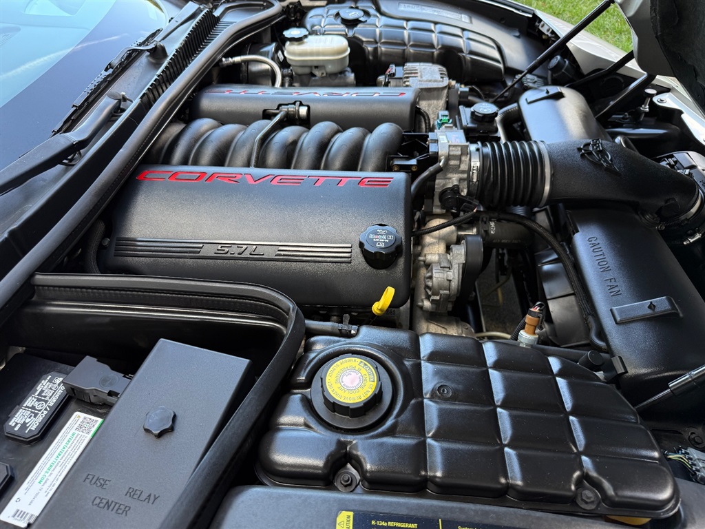 2004 Chevrolet Corvette Coupe photo 63