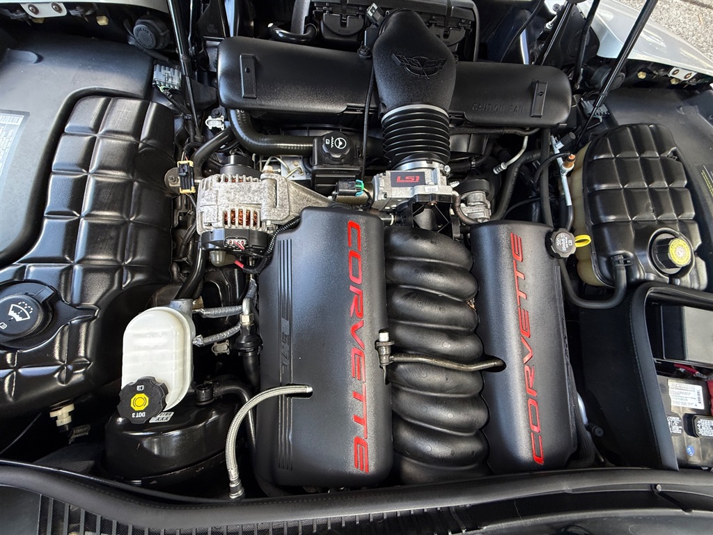 2004 Chevrolet Corvette Coupe photo 65