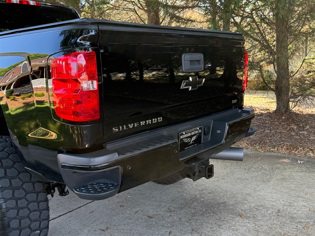 2017 Chevrolet Silverado 2500HD LTZ photo 21