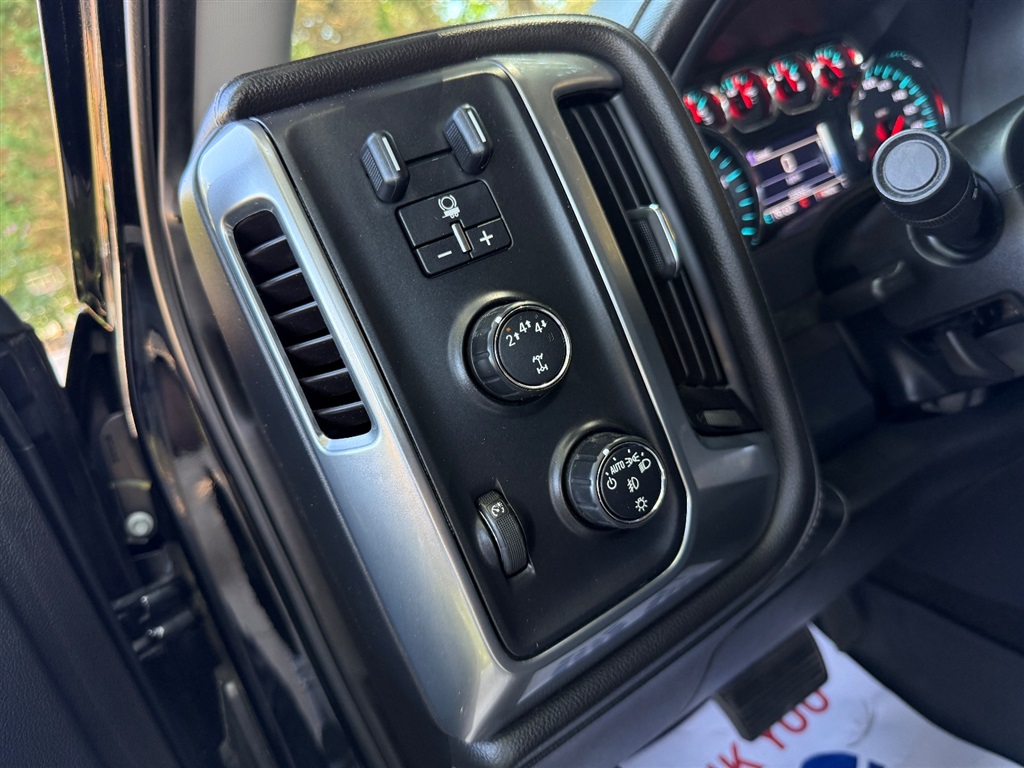 2017 Chevrolet Silverado 2500HD LTZ photo 41