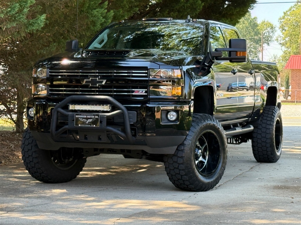 2017 Chevrolet Silverado 2500HD LTZ photo 5