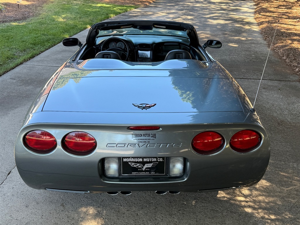 2004 Chevrolet Corvette Convertible photo 25