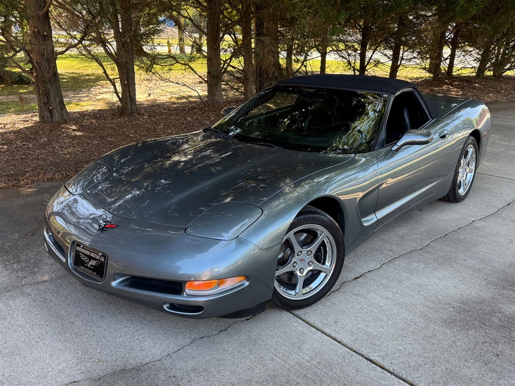 2004 Chevrolet Corvette Convertible photo 3