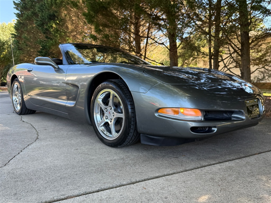 2004 Chevrolet Corvette Convertible photo 27