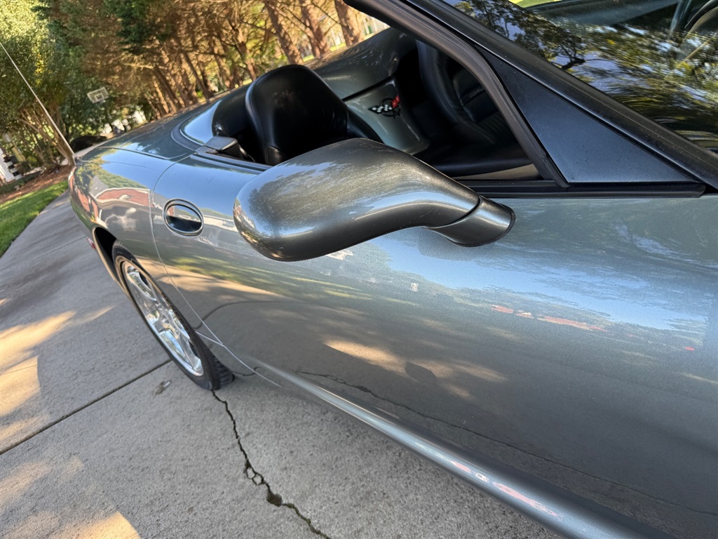 2004 Chevrolet Corvette Convertible photo 32
