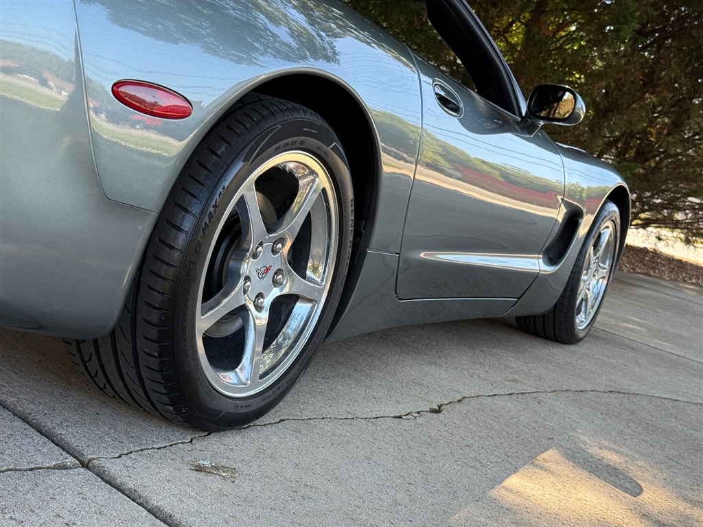 2004 Chevrolet Corvette Convertible photo 36